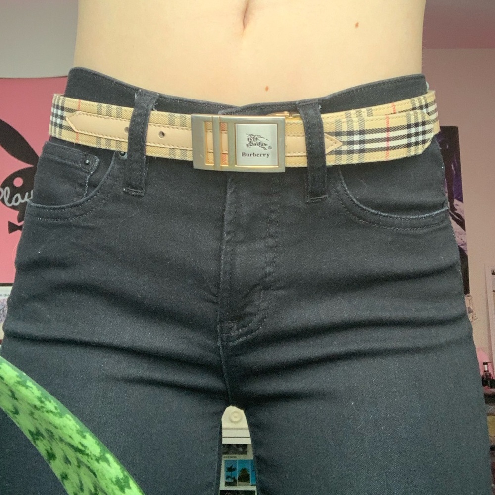 AVAILABLE - Authentic Vintage Burberry Belt